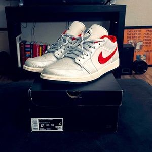 Air Jordan 1 Low PRM Sz 12